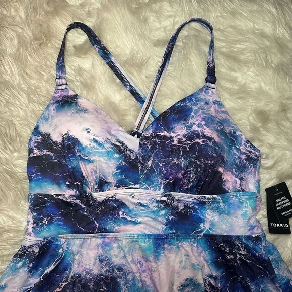 Torrid Wire-Free Racerback Tankini Top - Picture 5 of 10